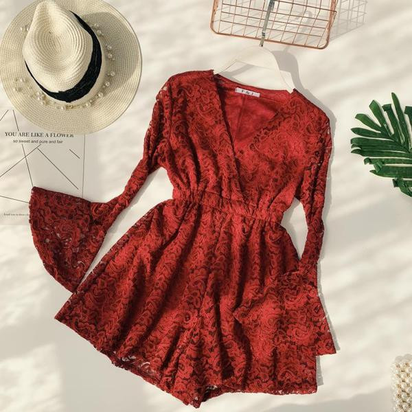 Elegáns női csipke kombiné lótusz ujjú több színben