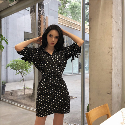 Modern női pöttyös ruha övvel, két színben