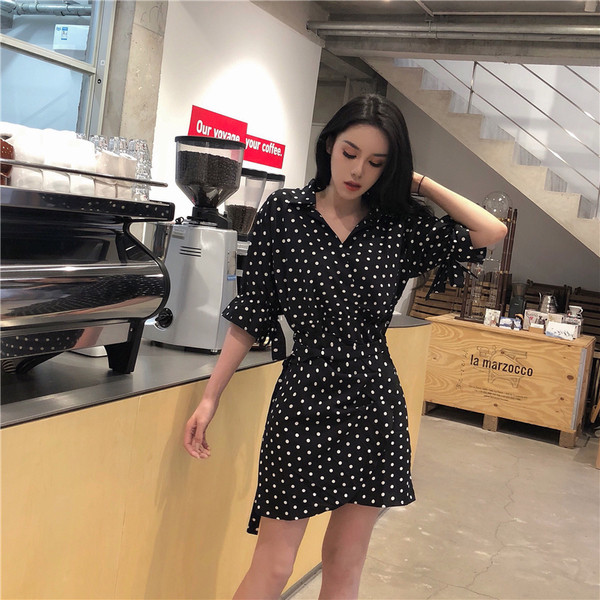 Modern női pöttyös ruha övvel, két színben