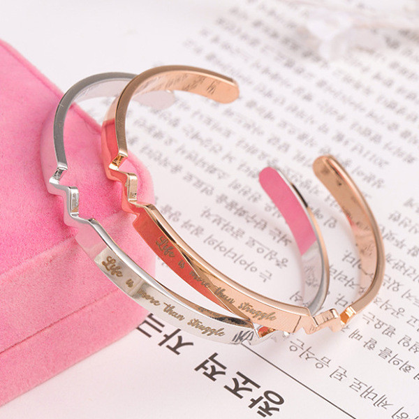 Női karkötő két színben, felirattal