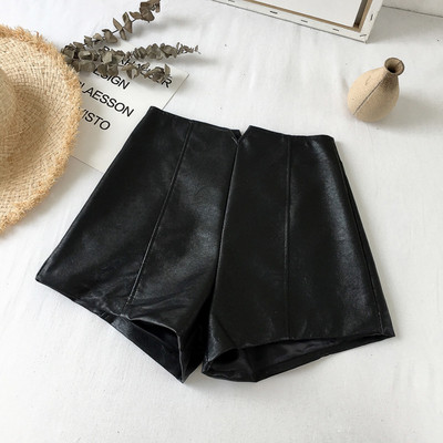 Стилни дамски къси панталони от еко кожа в три цвята