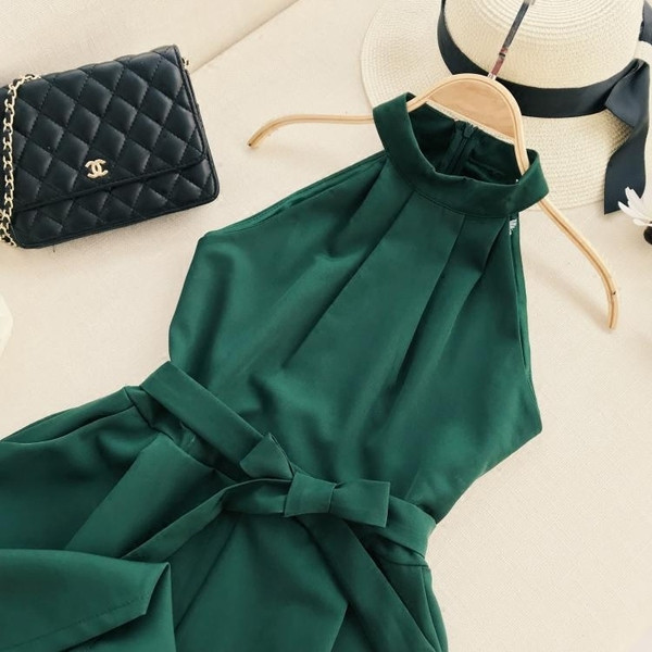 Stílusos női overál O-nyakkal több színben