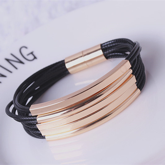 Κομψό γυναικείο βραχιόλι από δέρμα Eko σε τρία χρώματα