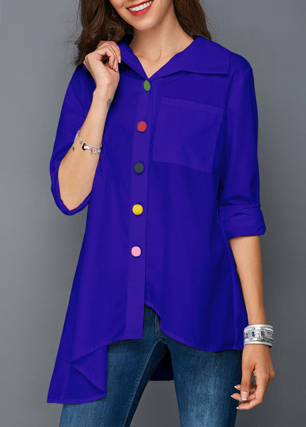 Aszimmetrikus női ing fehér, piros és kék színes gombokkal