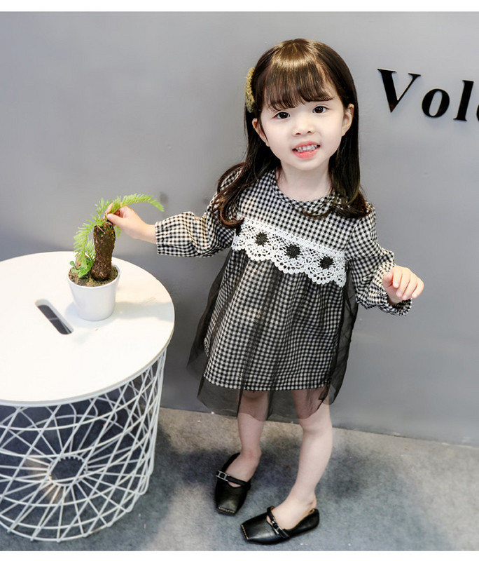 Modern gyerekruha hosszú ujjú fekete és piros színben