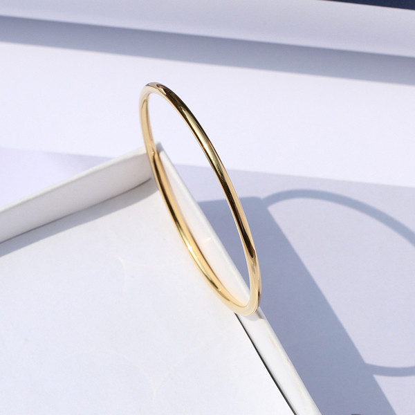 Нова ежедневна дамска гривна в три цвята