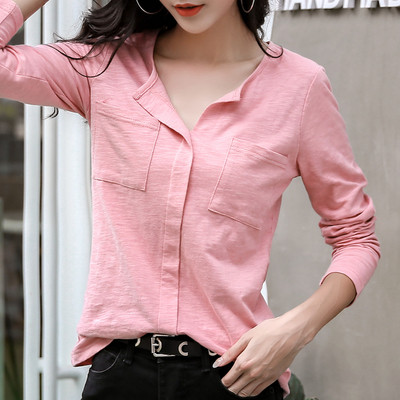 Aktuális női ing zsebekkel, különböző színekben, sima modell