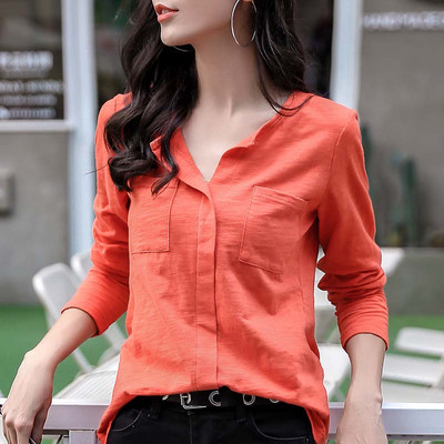 Aktuális női ing zsebekkel, különböző színekben, sima modell