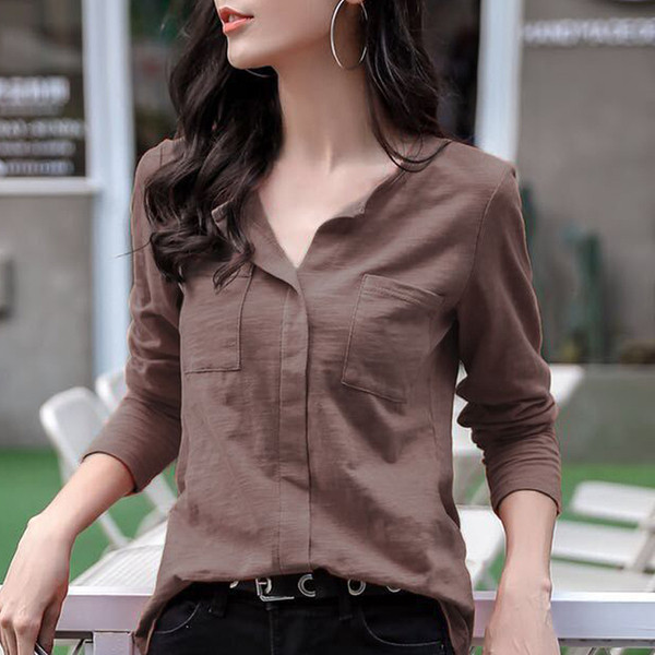 Aktuális női ing zsebekkel, különböző színekben, sima modell