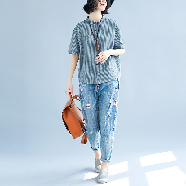 Alkalmi női csíkos ing aszimmetrikus mintával