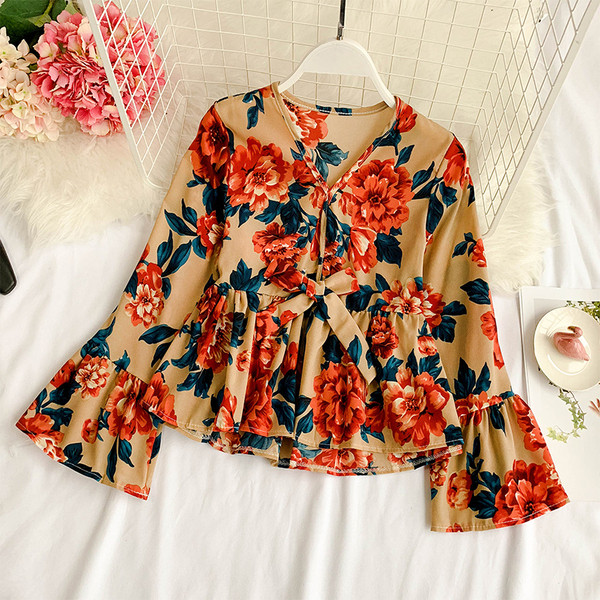 Elegáns női blúz virágos motívumokkal, különböző színekben