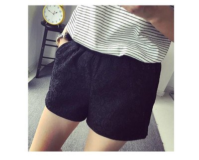 Alkalmi női rövidnadrág gumírozással, két színben