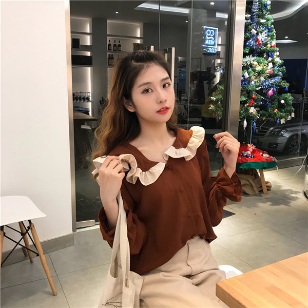 Stílusos női ing két színben, gombokkal és V-nyakkal