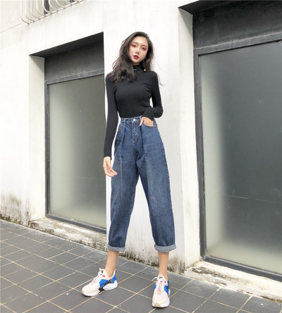 Alkalmi női farmer széles modell kék és fekete színben