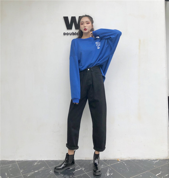 Alkalmi női farmer széles modell kék és fekete színben