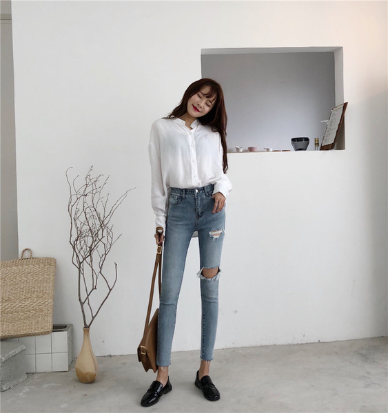 Modern női farmer magas derekú, testhezálló modellel