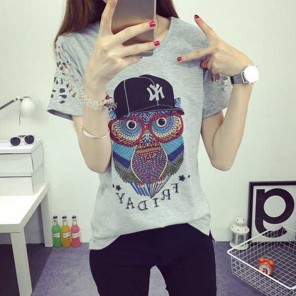 Alkalmi női póló rátéttel, két színben