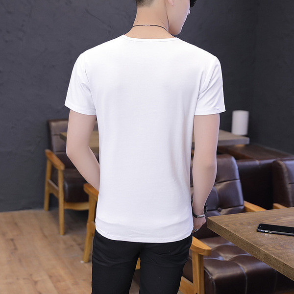 Modern férfi póló, rövid ujjú rátéttel, négy színben