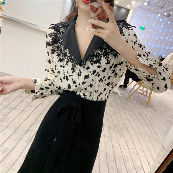 Елегантна дамска риза с V-образно деколте и яка в три цвята