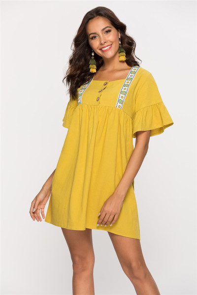 Alkalmi női ruha rövid ujjú sárga színben