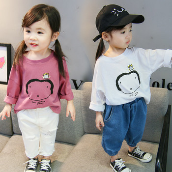 Детска блуза за момичета в бял и лилав цвят с щампа