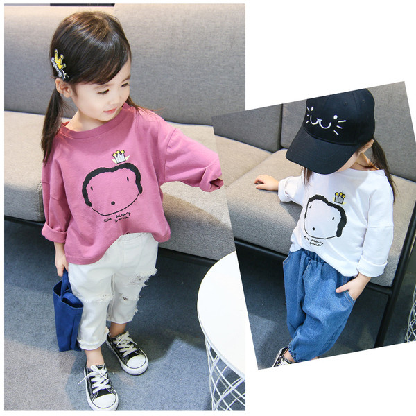 Gyerek blúz lányoknak fehér és lila színben, mintával