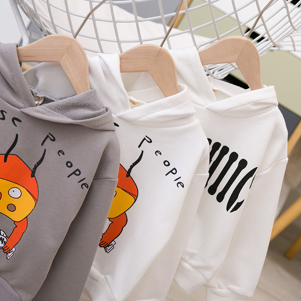 Gyerek blúz fiúknak kapucnival és rátéttel, három színben