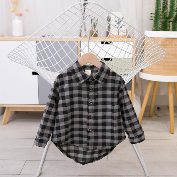 Aszimmetrikus hosszúságú gyerek kockás ing fiúknak