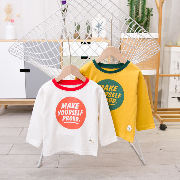 Gyerek blúz fiúknak O-alakú gallérral és feliratokkal, két színben