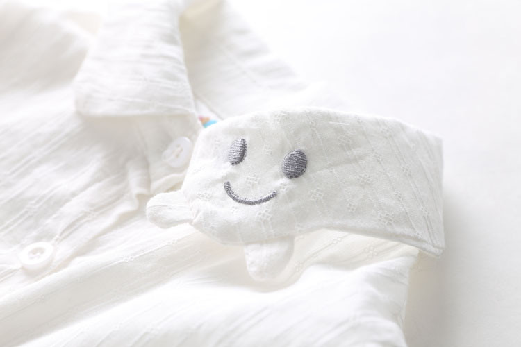 Modern gyereking 3D elemmel, három színben