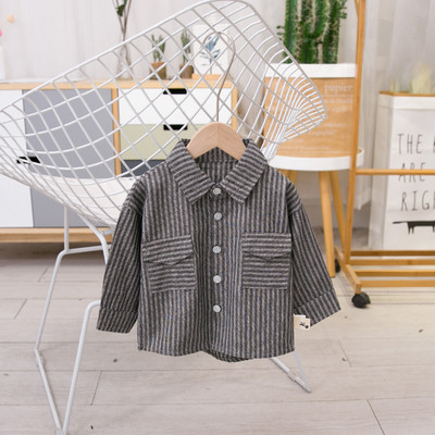 Modern gyereking fiúknak rátéttel és zsebekkel, két színben