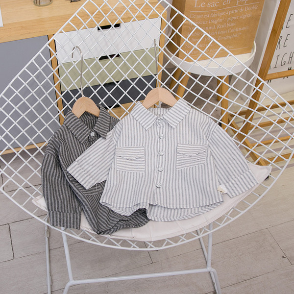 Modern gyereking fiúknak rátéttel és zsebekkel, két színben