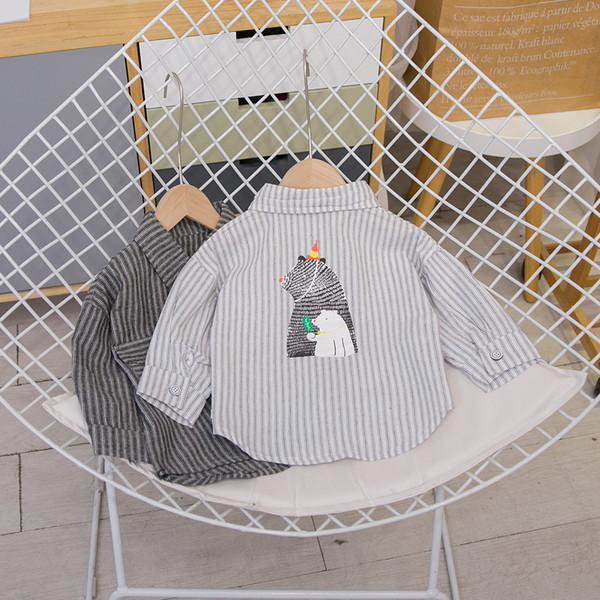 Modern gyereking fiúknak rátéttel és zsebekkel, két színben