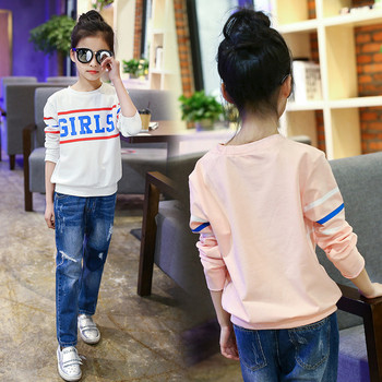 Μοντέρνα παιδική μπλούζα για κορίτσια σε λευκό και ροζ χρώμα με εκτύπωση