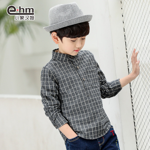 Modern, kockás gyereking zsebbel, két színben