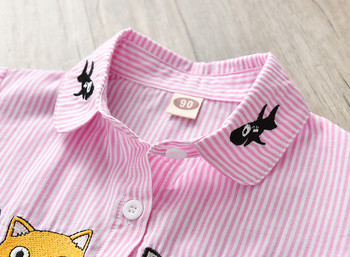 Раирана детска риза с бродерия в два цвята 
