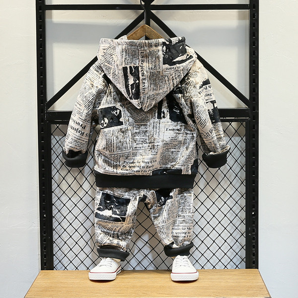 Lezser gyerek tréningruha fiúknak kapucnival