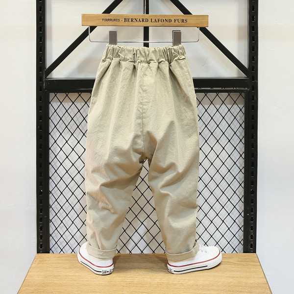 Alkalmi gyereknadrág fiúknak két színben