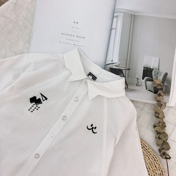 Μοντέρνο παιδικό πουκάμισο για αγόρια σε λευκό με κέντημα