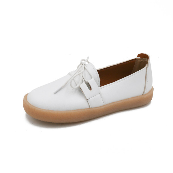 Női alkalmi cipő fehér és krém színben fűzős