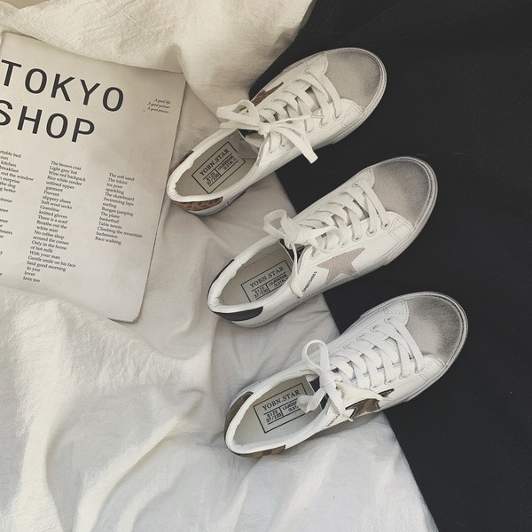 Női alkalmi tornacipő lapos talppal, két színben