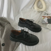 Női hétköznapi cipő vastag talppal, két színben