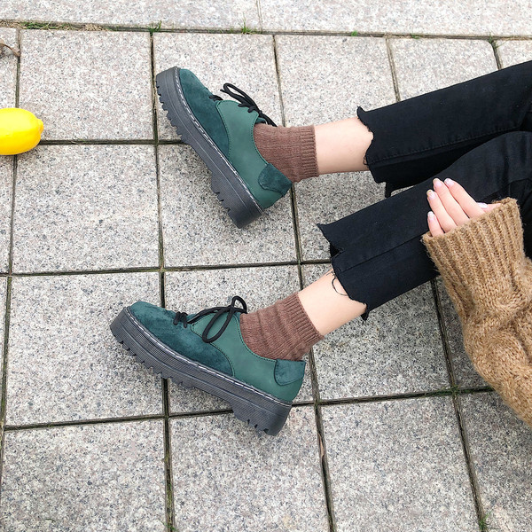 Női alkalmi cipő Eco velúrból zöld és fekete színben