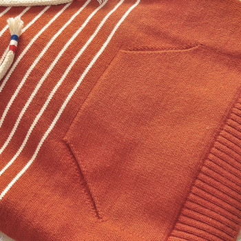 Ежедневна детска раирана блуза с качулка в два цвята