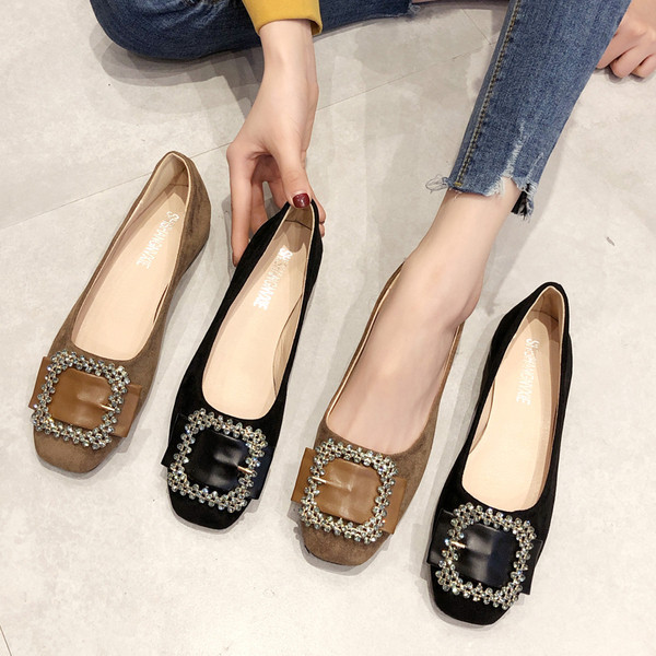 Fém elemes női alkalmi cipő két színben