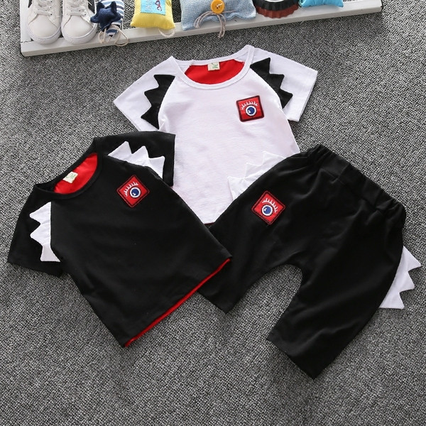 Stílusos gyerek szett fiúknak két színben felirattal és emblémával