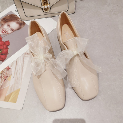 Női alkalmi cipő öko bőrből, tüll fűzővel