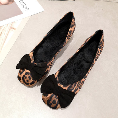 Női alkalmi cipő öko velúrból két színben, szalaggal