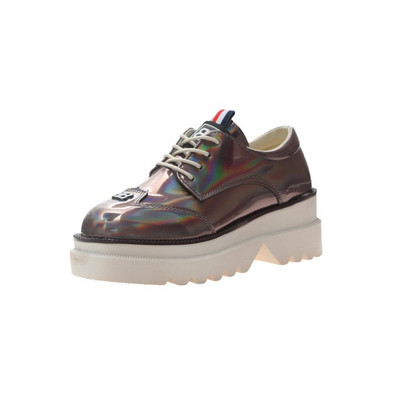 Stílusos alkalmi női cipő magas talppal, két színben