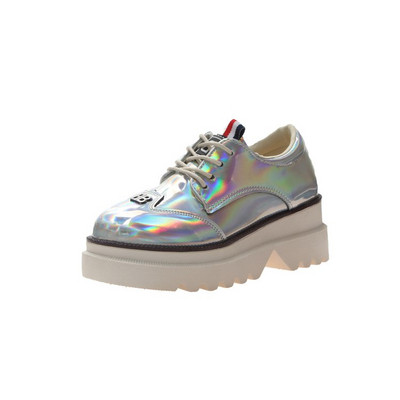 Stílusos alkalmi női cipő magas talppal, két színben